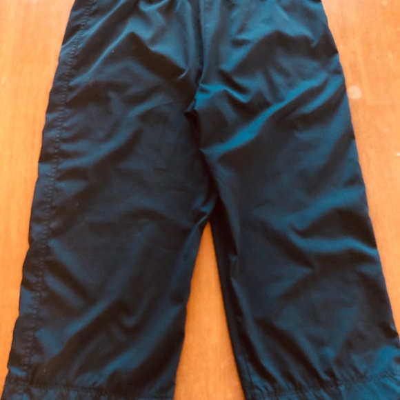 TAILTECH ATHLETIC CAPRIS - Picture 2 of 2